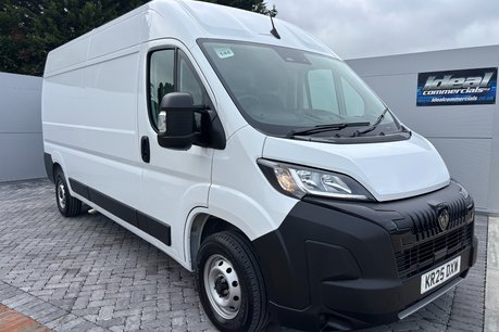 Peugeot Boxer 35 L3H2 Professional 140 ps Panel Van