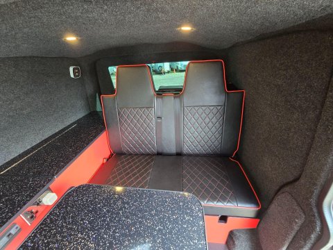 Volkswagen Campervan 18