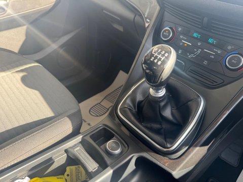 Ford Grand C-Max 1.5 TDCi Titanium Euro 6 (s/s) 5dr 23