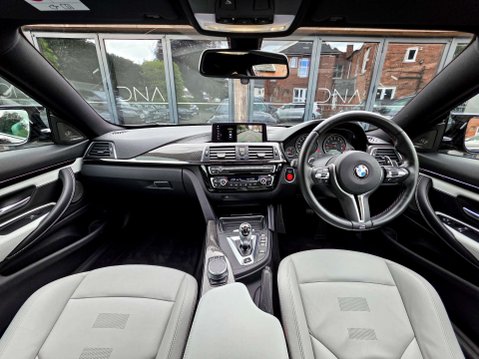 BMW M4 3.0 M4 Competition Edition Package Semi-Auto 2dr 8