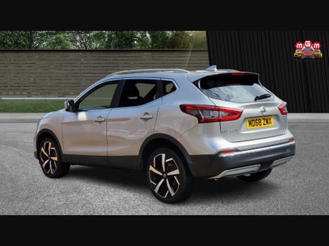 Nissan Qashqai TEKNA PLUS DIG-T 5