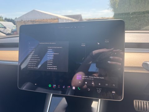 Tesla Model 3 (Dual Motor) Performance Saloon 4dr Electric Auto 4WDE (Performance Upgrade 25