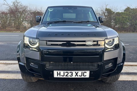 Land Rover Defender 90 D250 Hard Top SE MHEV 9