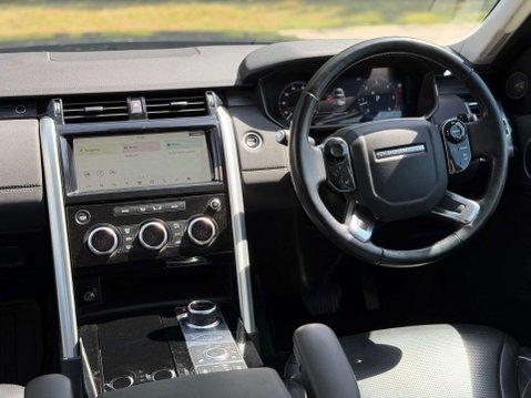 Land Rover Discovery 3.0 Discovery HSE SD6 Auto 4WD 19