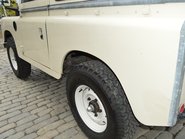 Land Rover 88 Series III SUV 33