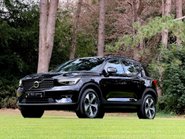 Volvo XC40 B4 PLUS 2