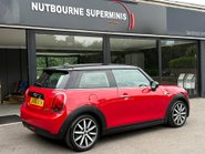 Mini Hatch Cooper 1.5 Petrol Manual Chili / Media XL 3 door - SAT NAV + APPLE CAR PLAY 2