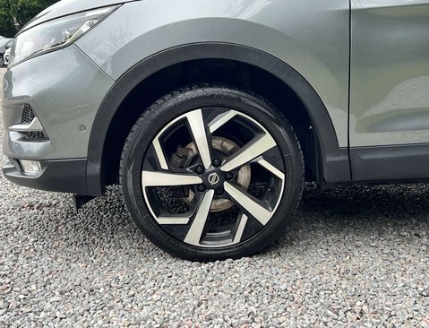 Nissan Qashqai 1.6 Qashqai Tekna dCi 5dr 13