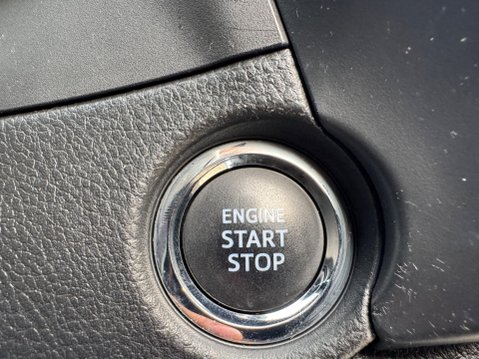 Toyota Auris 1.2 VVT-i Excel Euro 6 (s/s) 5dr 32