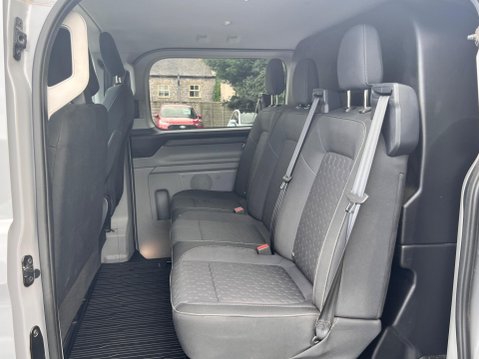 Ford Transit Custom 2.5 320 Duratec 11.8kWh Limited Crew Van Auto L1 H1 Euro 6 5dr 25