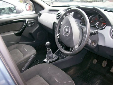 Dacia Duster LAUREATE DCI 5