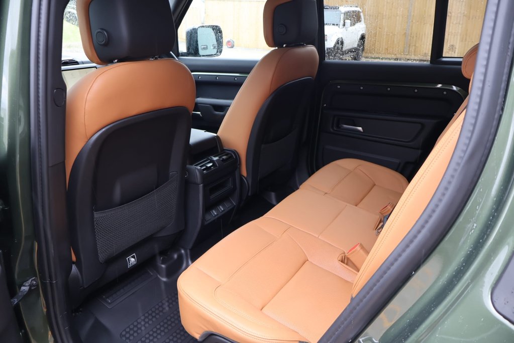 Land Rover Defender 110 BRAND NEW D350 HARD TOP X-DYNAMIC HSE STYLED BY SEEKER SVR SEATS IN TAN  18