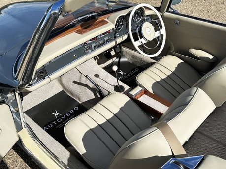 Mercedes-Benz SL Series 230 SL 51