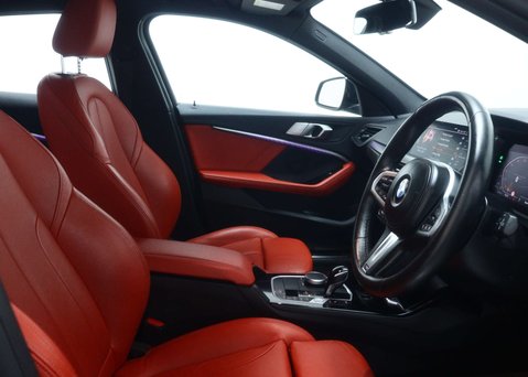 BMW 1 Series 1.5 118i M Sport (LCP) Hatchback 5dr Petrol DCT Euro 6 (s/s) (136 ps) 45