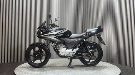 Honda CBF125 CBF125 2012 ONLY 6K MOT SERVICED ICONIC LEARNER BIKE 125CC 4