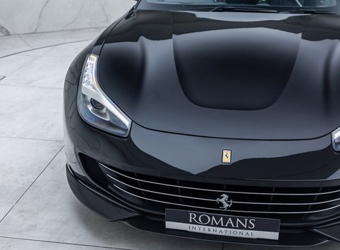 Ferrari GTC4 Lusso V12 34