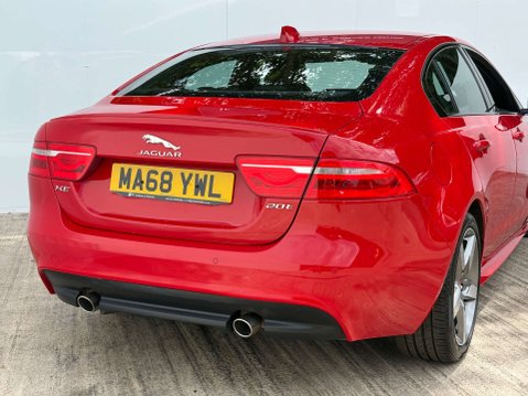 Jaguar XE 2.0 XE R-Sport Auto 4dr 31