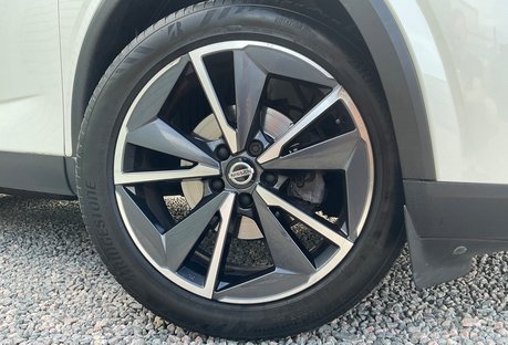 Nissan Qashqai DIG-T TEKNA MHEV