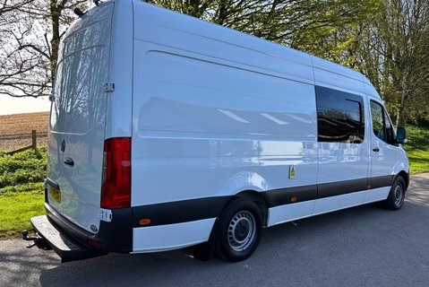 Mercedes-Benz Sprinter 315 Cdi L3 H2 Progressive Welfare / Mess Unit with Toilet 2