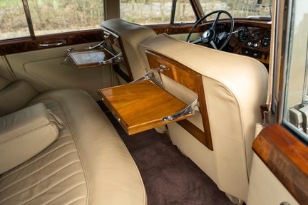 Rolls-Royce Silver Cloud II 29