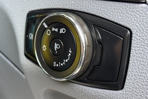 Ford Transit 350 L3 H3 130 ps Double Cab in Van - Air Con / Sat Nav 36