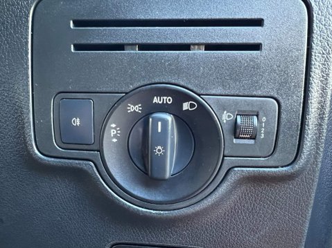 Mercedes-Benz Vito 1.6 111 CDI Panel Van 5dr Diesel Manual FWD L1 Euro 5 (114 ps) 36