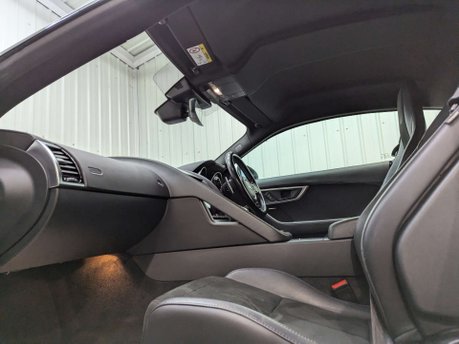 Jaguar F-Type 3.0 F-Type V6 R-Dynamic Auto 3dr 55