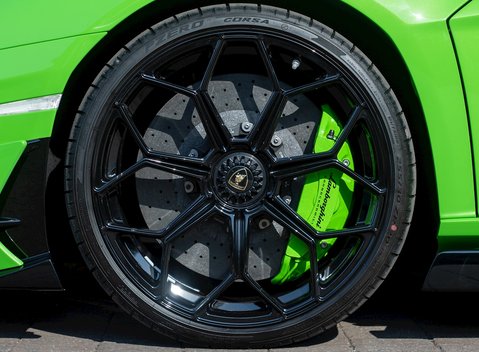 Lamborghini Aventador SVJ LP 770-4 12