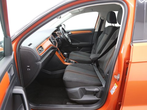 Volkswagen T-Roc 1.5 TSI EVO Design DSG Euro 6 (s/s) 5dr 22