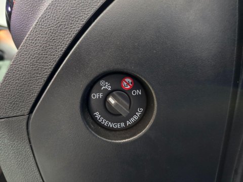 Renault Captur 1.5 dCi ENERGY Dynamique S Nav Auto Euro 6 (s/s) 5dr 42