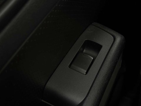 Nissan X-Trail 2.0 dCi Tekna Auto 4WD Euro 5 5dr (AVM) 65