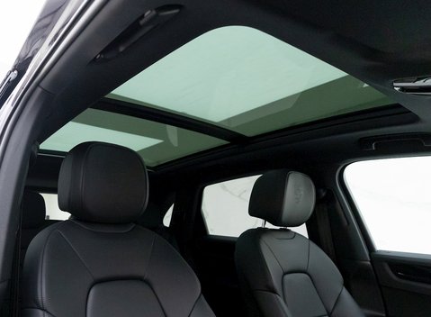 Porsche Cayenne V6 11