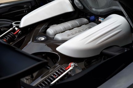 Porsche Carrera GT 34