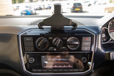 Volkswagen Up BASE 29