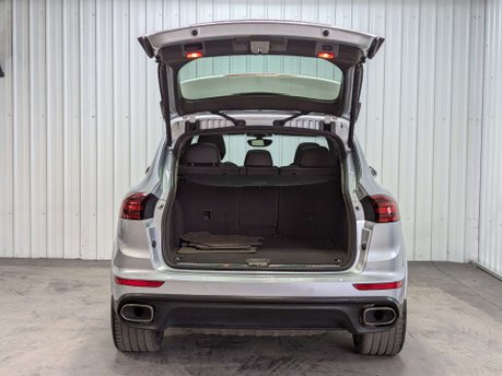 Porsche Cayenne 3.0 Cayenne D Platinum Edition V6 Tiptronic S A 4WD 5dr 43