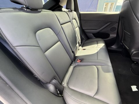 Tesla Model Y (Dual Motor) Long Range SUV 5dr Electric Auto 4WDE (384 bhp) 24
