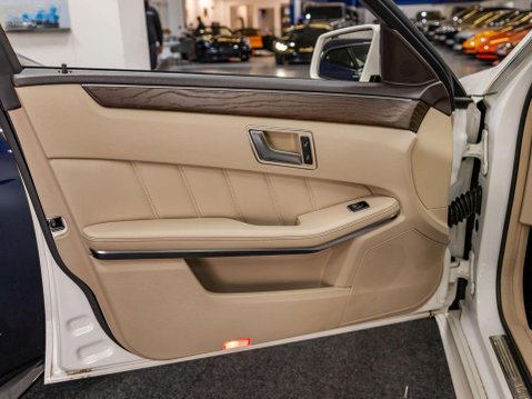 Mercedes-Benz E Class 3.0 E350 V6 BlueTEC AMG Sport Saloon 4dr Diesel G-Tronic+ Euro 6 (s/s) (252 70