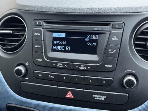 Hyundai i10 1.2 Premium Euro 5 5dr 11