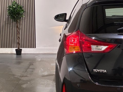 Toyota Auris 1.6 V-Matic Excel Euro 5 5dr 54