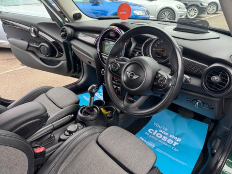 Mini Hatch COOPER S 41