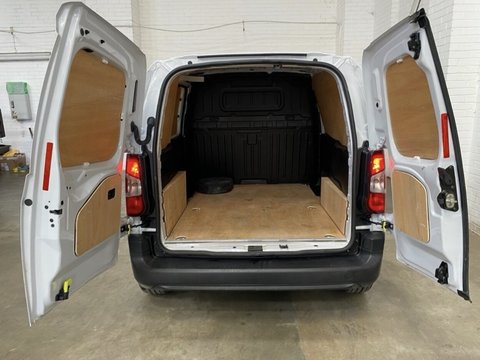 Peugeot Partner PROFESSIONAL PREMIUM PLUS L1 7