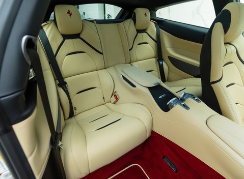 Ferrari GTC4 Lusso V12 17