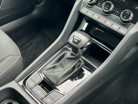 Skoda Karoq SE TECHNOLOGY TSI DSG 26
