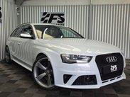 Audi RS4 4.2 FSI V8 Estate 5dr Petrol S Tronic quattro Euro 5 (450 ps) 34