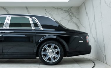 Rolls-Royce Phantom Series II 42
