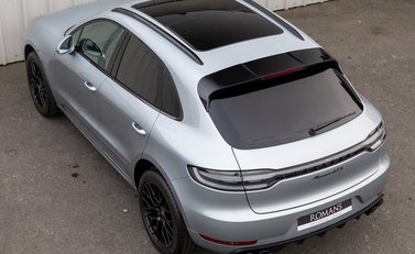 Porsche Macan GTS 9