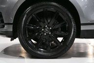 Land Rover Range Rover Velar R-DYNAMIC SE 41