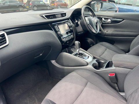 Nissan Qashqai 1.2 DIG-T N-Connecta XTRON 2WD Euro 6 (s/s) 5dr 22