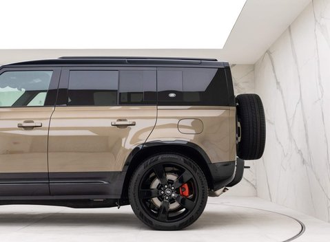 Land Rover Defender X 27