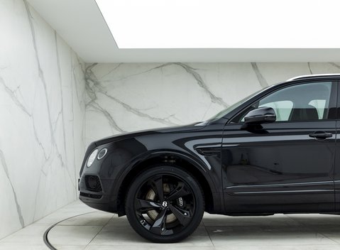 Bentley Bentayga V8 26